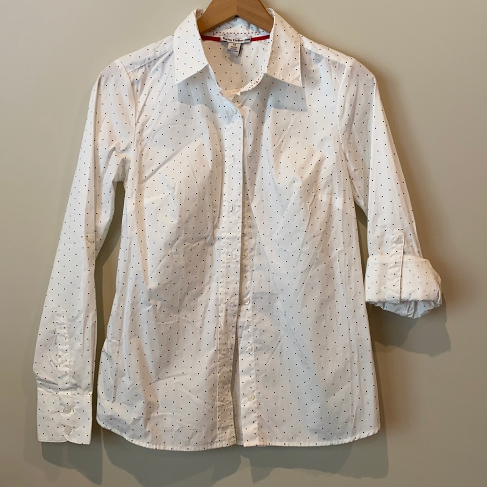 NWT Dalia Collection brand button down shirt